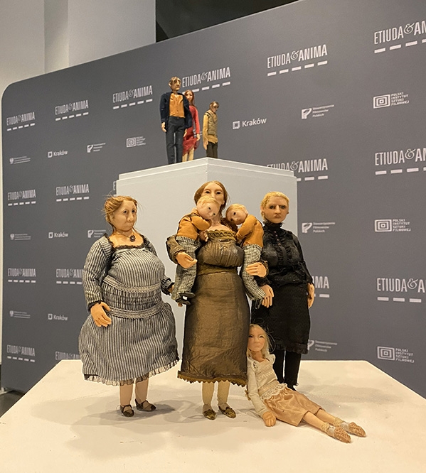 Lea‘s intricate puppets